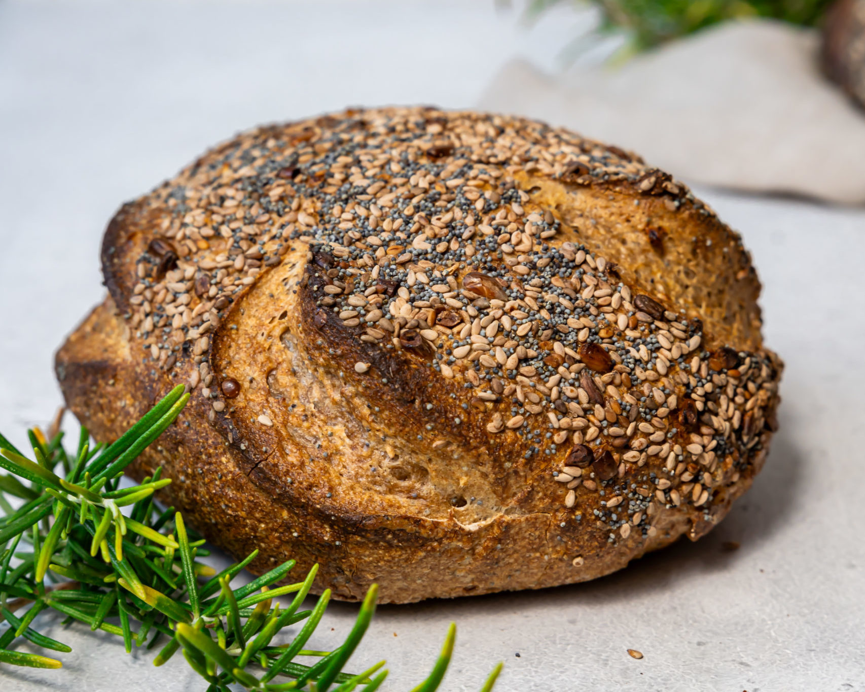 Pain sans gluten aux graines et au levain